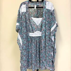 Cacique plus size, teal/pink paisley lingerie set.